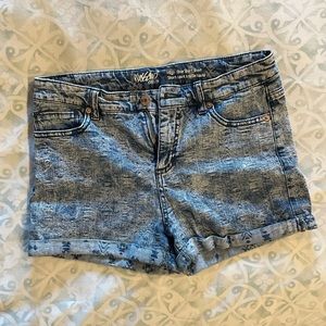 Massimo High Rise Short Shorts Light Wash with Pattern Stretchy